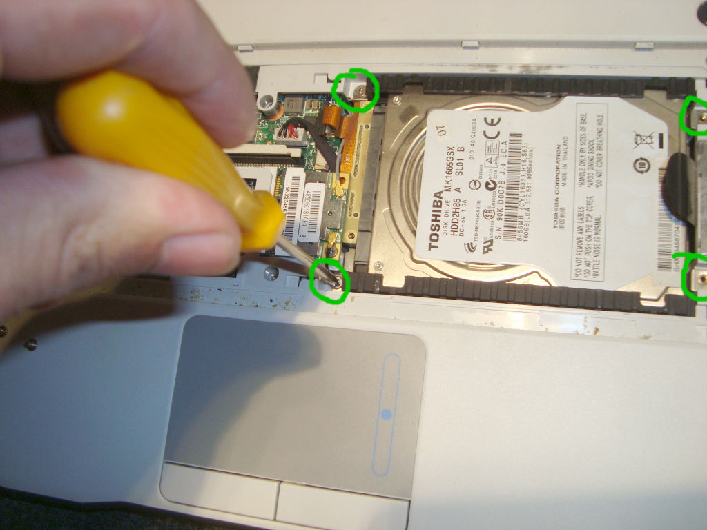 Cambio de disco a Netbook Exo X355 Cambio de disco a Netbook Exo X355