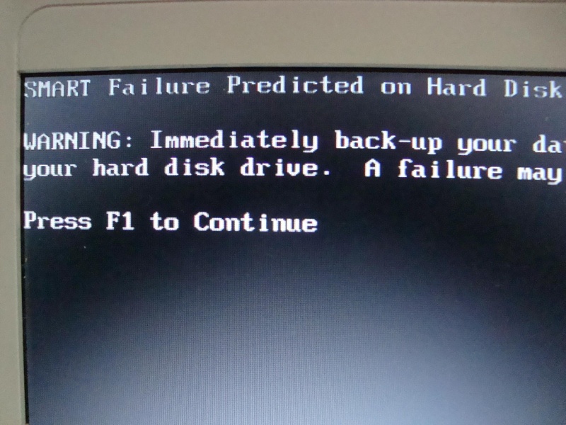 Error Smart Failure Predicted on Hard Disk Smart Failure
