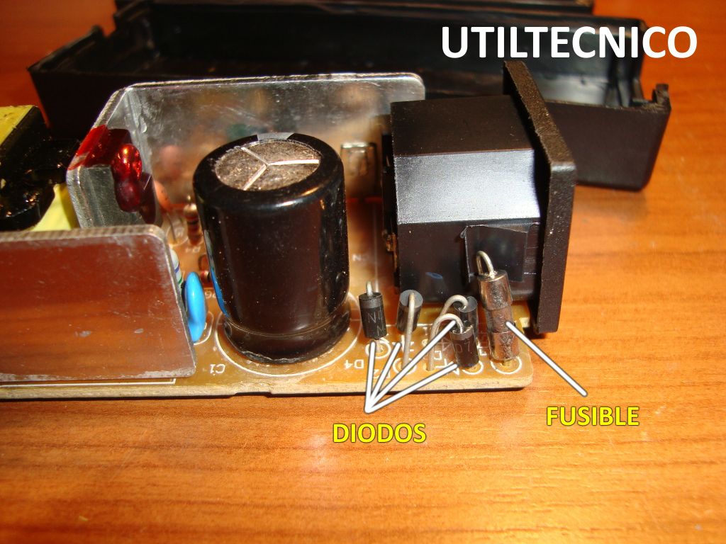 Reparación fuente de alimentación switching conmutada Reparación fuente de alimentación para disco duro